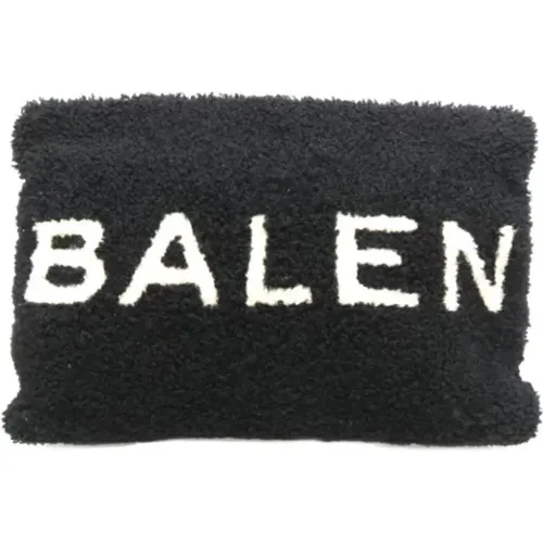 Pre-owned Wolle clutches - Balenciaga Vintage - Modalova