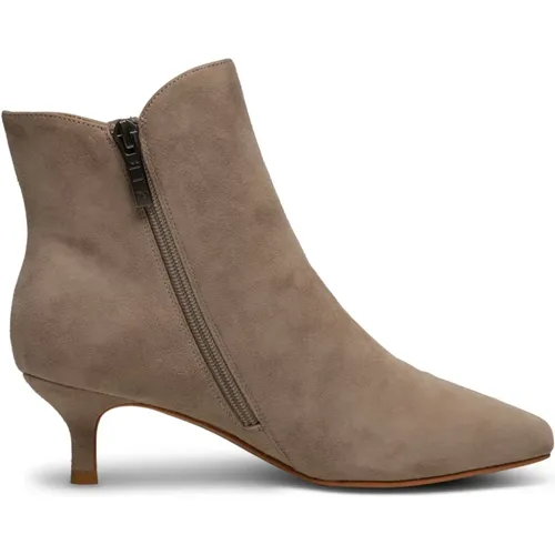 Saga Suede Ankle Boot - Taupe , female, Sizes: 4 UK, 6 UK, 7 UK, 5 UK, 3 UK, 9 UK, 8 UK - Shoe the Bear - Modalova