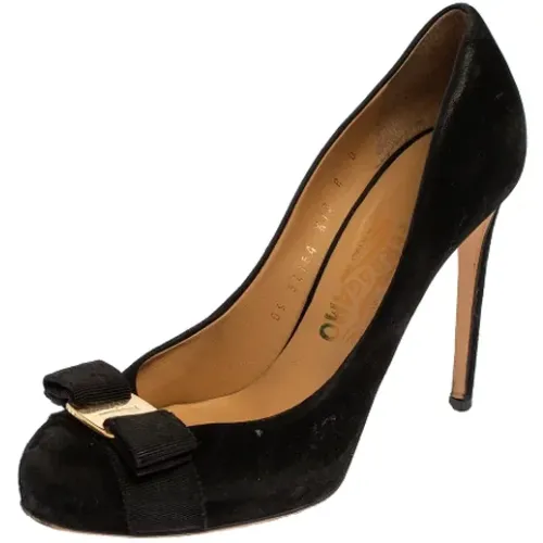 Pre-owned Suede heels , female, Sizes: 5 1/2 UK - Salvatore Ferragamo Pre-owned - Modalova