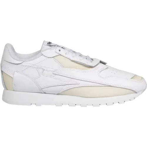 Elevate Your Sneaker Game with Reebok Clic x Sneakers , male, Sizes: 6 1/2 UK - Maison Margiela - Modalova