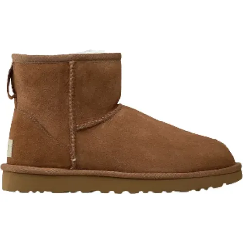 Klassische Mini 2 Wildleder Stiefeletten - Ugg - Modalova