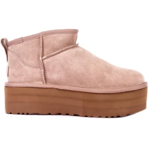 Wildleder Logo Stiefel Gummisohle , Damen, Größe: 39 EU - Ugg - Modalova