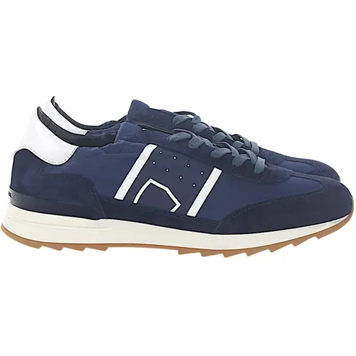 Low-Top Sneakers, Stylish and Sophisticated , male, Sizes: 12 UK, 7 UK - Philippe Model - Modalova