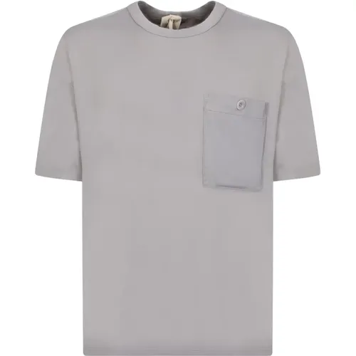 Chest patch pocket grey t-shirt by , male, Sizes: M, L - Ten C - Modalova