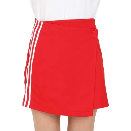 Adicolor Classics 3-Stripes Roter Damenrock , Damen, Größe: M - adidas Originals - Modalova