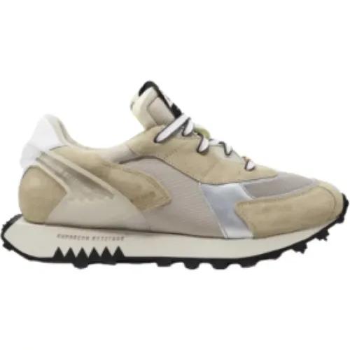 Sporty/Chic Sneakers with Light Brown Suede and Silver Leather , male, Sizes: 6 UK, 8 UK - RUN OF - Modalova