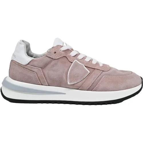 Low-Top Sneakers in Rose Suede , male, Sizes: 2 UK, 3 UK, 6 UK, 8 UK, 5 UK, 7 UK, 4 UK - Philippe Model - Modalova