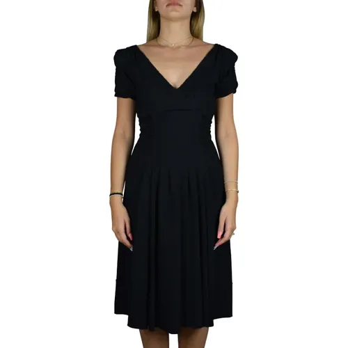 Schwarzes Kleid mit V-Ausschnitt und drapierten Ärmeln - Prada - Modalova