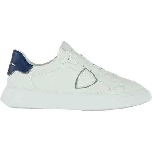 Stylish Sneakers for Men , male, Sizes: 8 UK - Philippe Model - Modalova