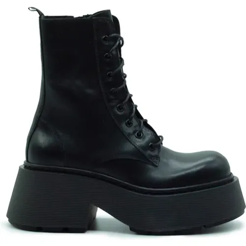 Striped Boots , female, Sizes: 5 1/2 UK, 7 UK, 3 UK, 6 UK, 4 UK - Vic Matié - Modalova