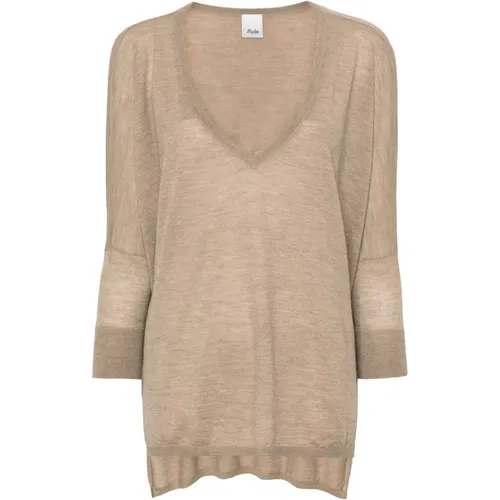 V-Sweater in Classic Style , female, Sizes: XS, M - allude - Modalova