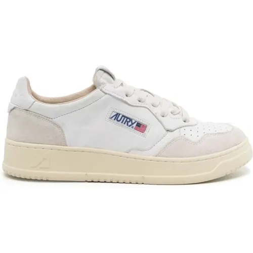 Low-Top Leather Sneakers with Suede Detail , male, Sizes: 9 UK - Autry - Modalova