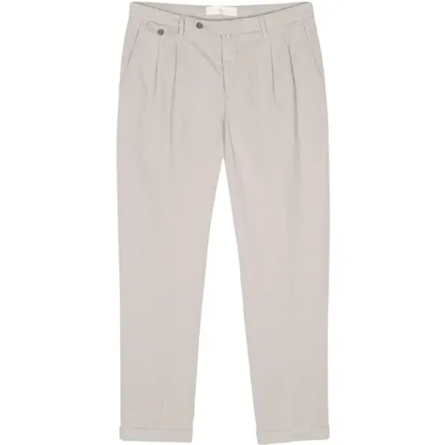 Trousers with Pleat Detailing , male, Sizes: L, XL, 3XL - Briglia - Modalova
