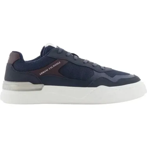 Blaue Sneakers Modernes Design Urbaner Stil , Herren, Größe: 43 EU - Armani Exchange - Modalova