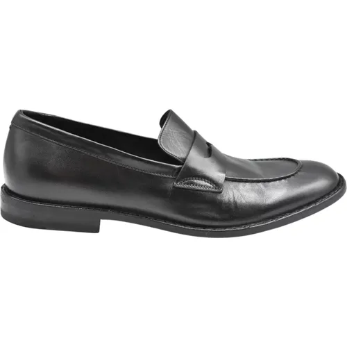 Mens Shoes Laced Ss24 , male, Sizes: 11 UK, 10 UK, 6 UK, 9 UK, 7 UK, 8 UK - Pantanetti - Modalova