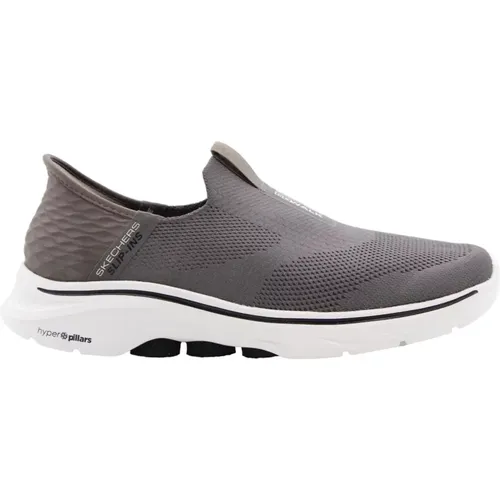 Modern Stylish Sneaker for Men , male, Sizes: 12 UK, 7 UK, 9 UK, 13 UK, 14 UK, 11 UK, 8 UK, 10 UK - Skechers - Modalova