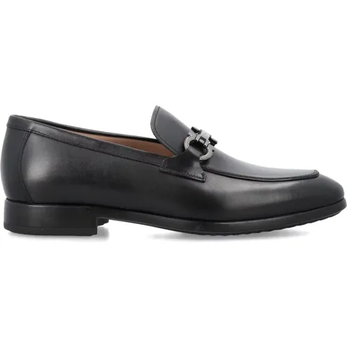 Closed Shoes Aw23, Timeless Style Penny Loafers , male, Sizes: 5 1/2 UK, 10 UK, 7 1/2 UK - Salvatore Ferragamo - Modalova