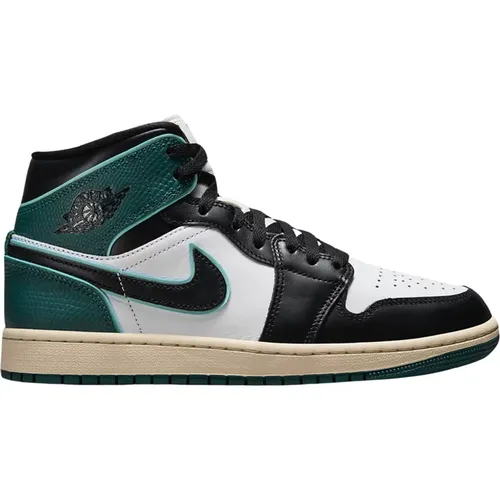 Limited Edition Mid SE Oxidized Green , female, Sizes: 9 UK, 2 1/2 UK, 9 1/2 UK, 11 1/2 UK, 8 UK, 5 1/2 UK, 7 UK, 7 1/2 UK, 4 1/2 UK, 11 UK, 3 1/2 UK, - Nike - Modalova