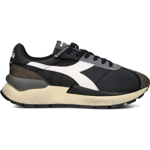 Herren Runner Sneakers Schwarz Textil , Herren, Größe: 43 EU - Diadora - Modalova