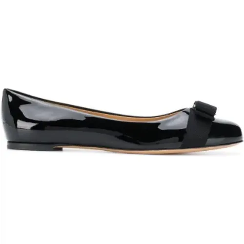 Schwarze flache Schuhe , Damen, Größe: 38 EU - Salvatore Ferragamo - Modalova