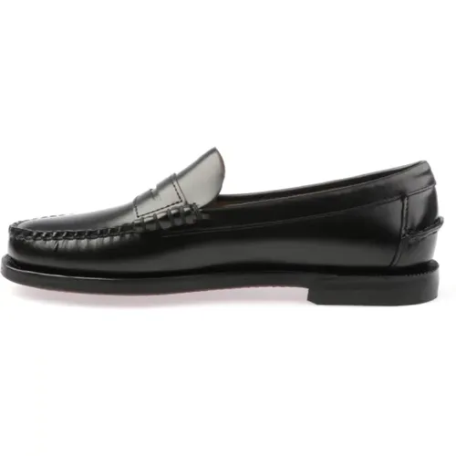 Classic Moccasin Shoe , male, Sizes: 9 1/2 UK, 9 UK, 6 UK, 8 UK, 7 UK, 7 1/2 UK, 10 UK - Sebago - Modalova