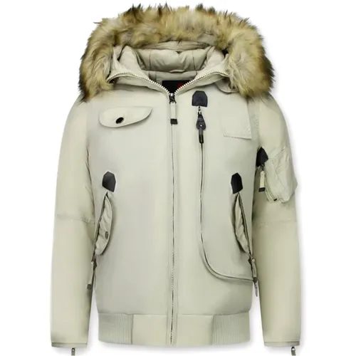 Winter Jacket for Men Short - Fake Fur Collar Pilot Jacket , male, Sizes: 2XL, L, XL, S, M - True Rise - Modalova