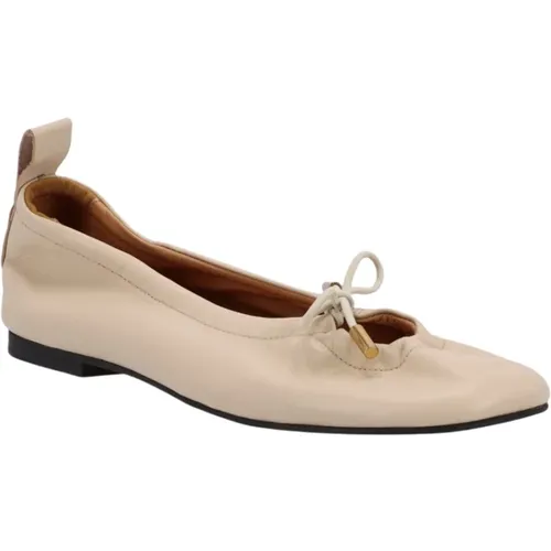 Rosalind Creme Leder Ballettflats - ALOHAS - Modalova