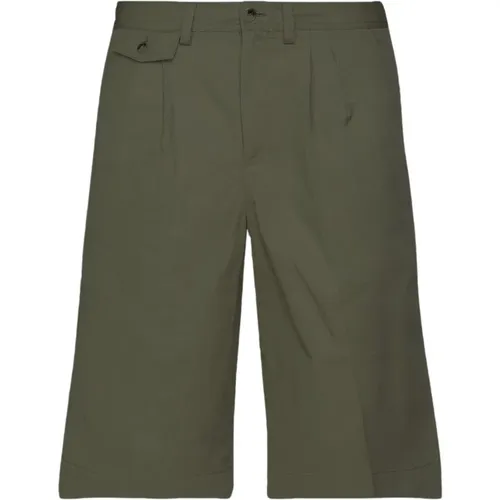 Casual Olive Shorts for Men , male, Sizes: XL - Burberry - Modalova