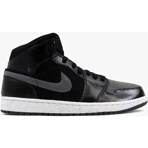 Winterized Grey Air Jordan 1 , male, Sizes: 6 UK, 10 1/2 UK, 10 UK - Nike - Modalova