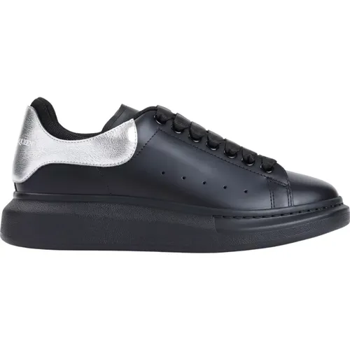 Leather Sneakers Stylish Design , male, Sizes: 10 1/2 UK, 9 UK, 10 UK, 8 UK, 7 1/2 UK, 7 UK, 9 1/2 UK, 11 UK - alexander mcqueen - Modalova