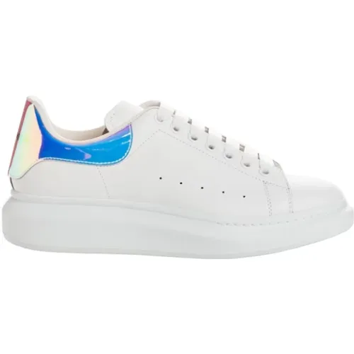 Classic Leather Oversized Lace-up Sneakers , male, Sizes: 5 UK, 11 UK, 8 1/2 UK, 9 UK, 9 1/2 UK, 10 UK - alexander mcqueen - Modalova