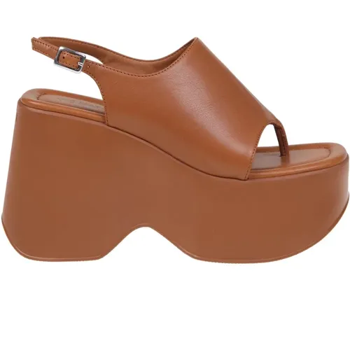 Leather Flip Flop Sandals , female, Sizes: 6 UK, 5 1/2 UK, 4 1/2 UK, 7 UK, 4 UK, 3 UK, 5 UK - Vic Matié - Modalova