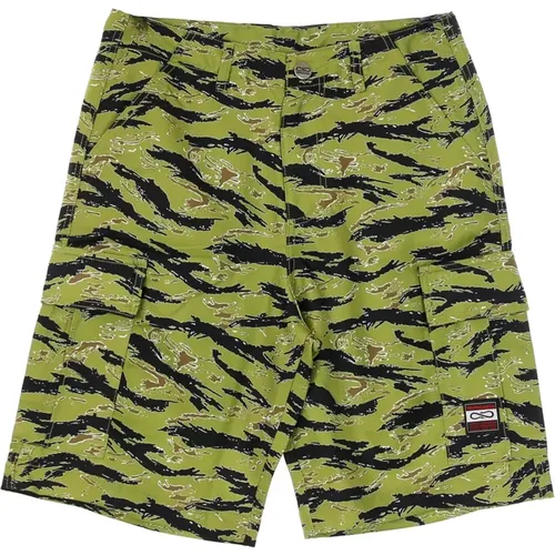 Camouflage Cargo Shorts mit Mehreren Taschen , Herren, Größe: S - Propaganda - Modalova