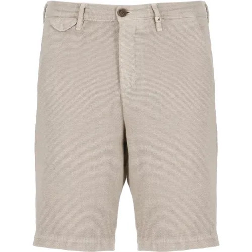 Cotton Linen Bermuda Shorts , male, Sizes: L, XL, S - Myths - Modalova