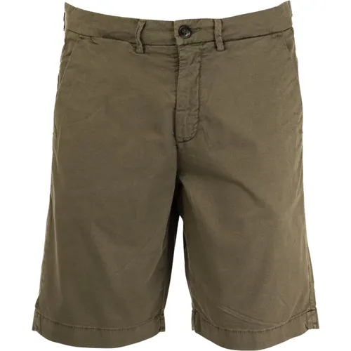 Militärgrüne Chino Bermuda Shorts , Herren, Größe: S - Liu Jo - Modalova