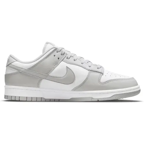 Retro Dunk Low Sneakers für Männer , Herren, Größe: 45 1/2 EU - Nike - Modalova