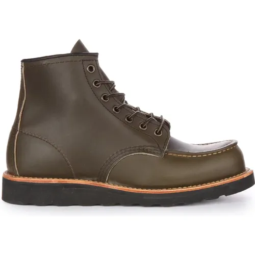 Classic Olivegreen Moc Toe Boot , male, Sizes: 8 UK - Red Wing Shoes - Modalova