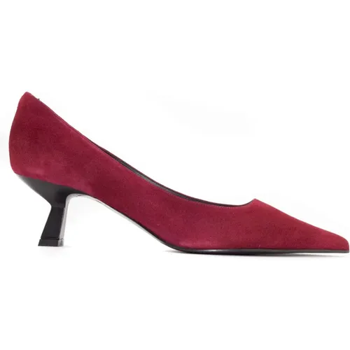 Bordeaux Suede Pointed Heel Pumps , female, Sizes: 3 UK, 5 1/2 UK, 7 UK - Roberto Festa - Modalova