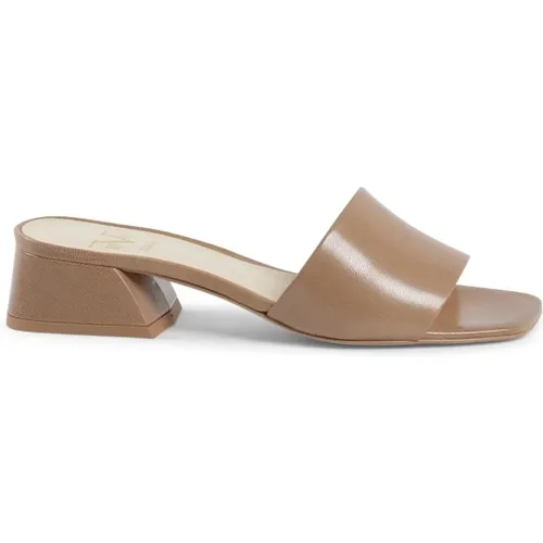 Moda sales italiana sandals