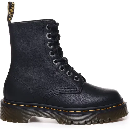 Leather Boots with Golden Details , female, Sizes: 3 UK, 5 UK, 8 UK, 7 UK, 4 UK, 6 1/2 UK, 6 UK - Dr. Martens - Modalova