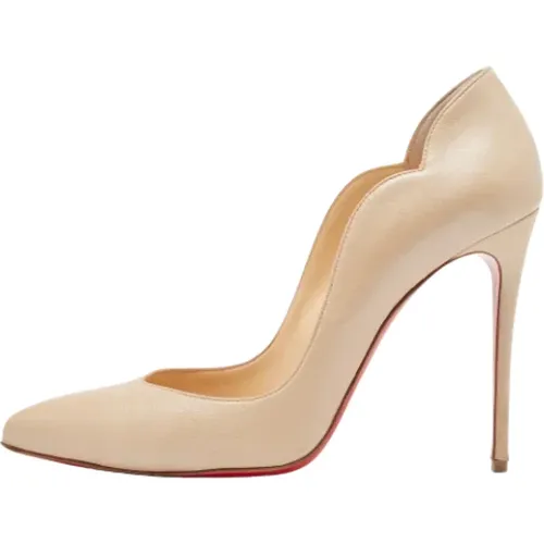 Pre-owned Leather heels , female, Sizes: 6 UK - Christian Louboutin Pre-owned - Modalova