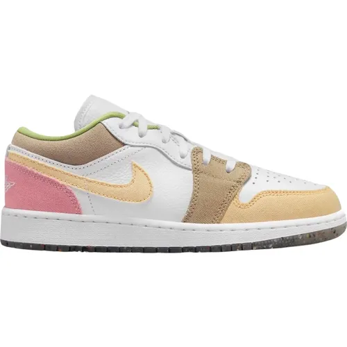 Pastel Grind Low Top Sneakers , male, Sizes: 5 UK, 4 1/2 UK, 6 UK, 1 1/2 UK, 2 UK, 2 1/2 UK, 4 UK, 3 1/2 UK - Nike - Modalova