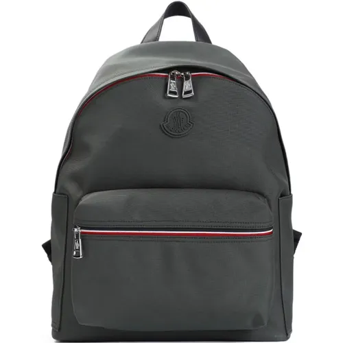 Dunkelgrüner Pierrick Rucksack - Moncler - Modalova