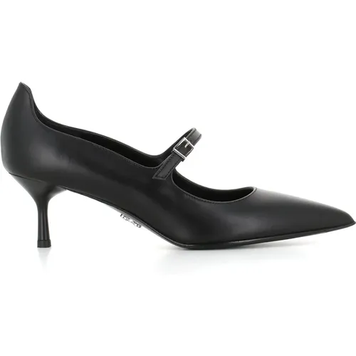 Leather Pointed Toe Heels , female, Sizes: 5 1/2 UK - Sergio Levantesi - Modalova