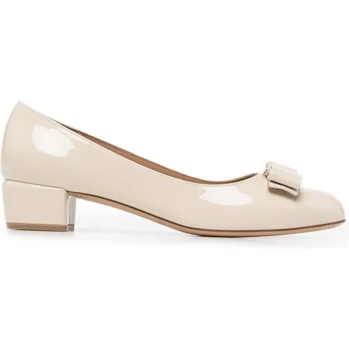 Heel Vara 1 Bow Pumps , female, Sizes: 5 1/2 UK - Salvatore Ferragamo - Modalova