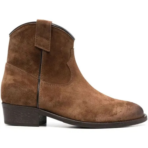Suede Almond Toe Ankle Boots , female, Sizes: 3 UK, 4 UK - Via Roma 15 - Modalova