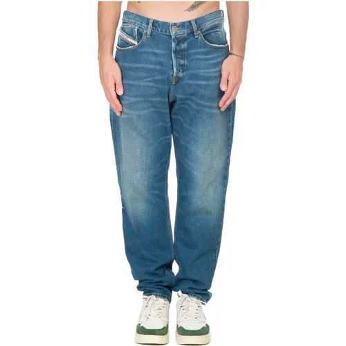 Moderne Tapered Mid Jeans , Herren, Größe: W33 - Diesel - Modalova