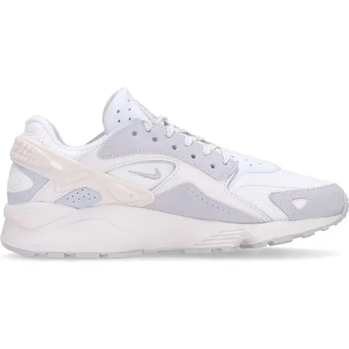 Huarache Runner Low Sneaker White/Silver , male, Sizes: 8 1/2 UK, 11 UK, 12 UK, 6 UK, 7 UK, 9 UK, 10 1/2 UK, 4 1/2 UK, 5 UK, 8 UK, 10 UK - Nike - Modalova