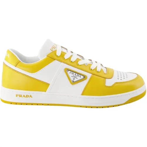 Leder-Sneaker mit Schnürung Prada - Prada - Modalova