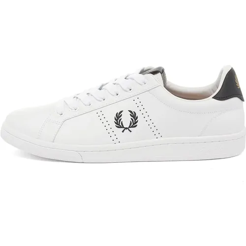 Perforierte Leder Tennisschuhe , Herren, Größe: 41 EU - Fred Perry - Modalova